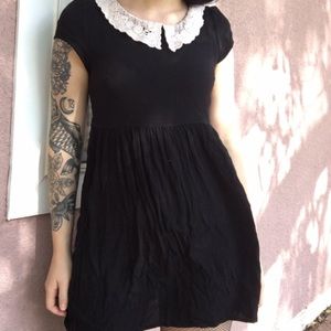 Forever 21 Peter Pan collar dress size small